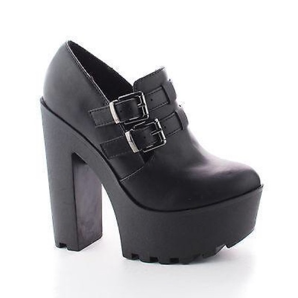 🎉HP🎉 Double Buckle Platform Chunky Heels - Picture 2 of 4